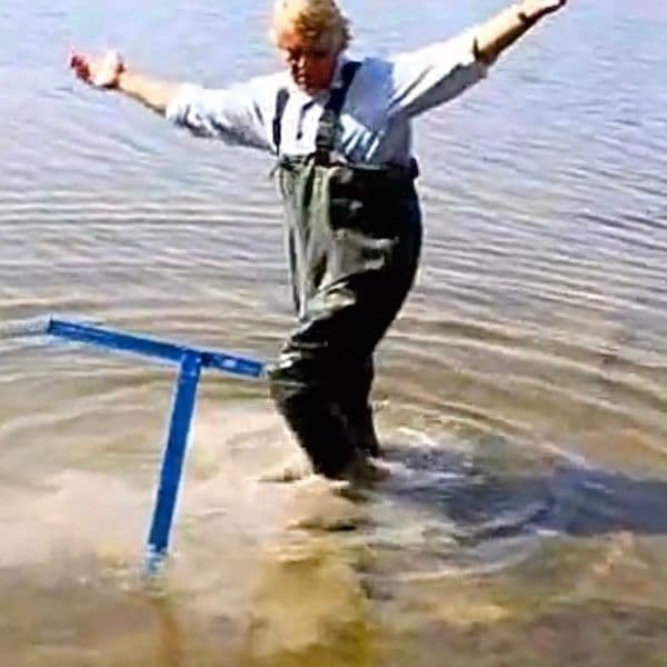 MuckMat prevents people from sinking into muck