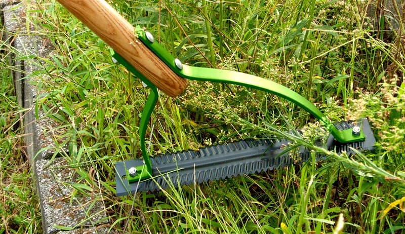 weed-cutter-ames.jpeg-1679581765498_1400x.webp
